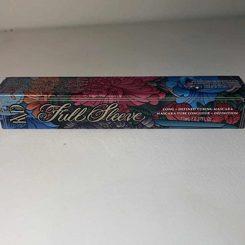 NEW- KVD Beauty Full Sleeve long+ Defined Tubing Mascara. Black